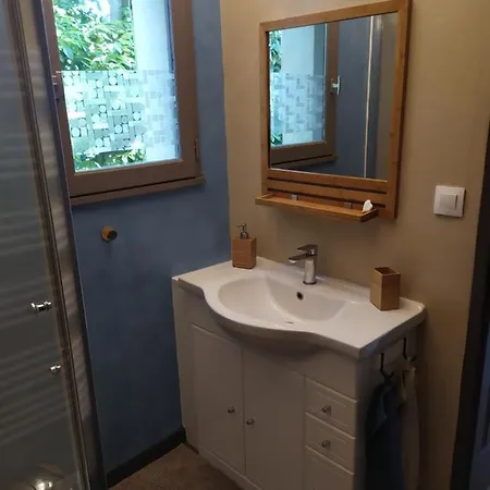 בית נופש Agreable Et Equipe La Rochelle *